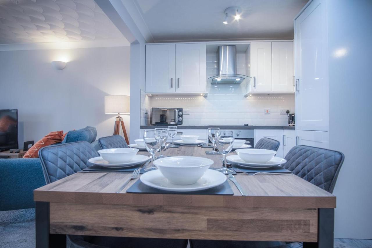 North Beach Heights - 2 Bedroom Penthouse - Tenby Exteriör bild