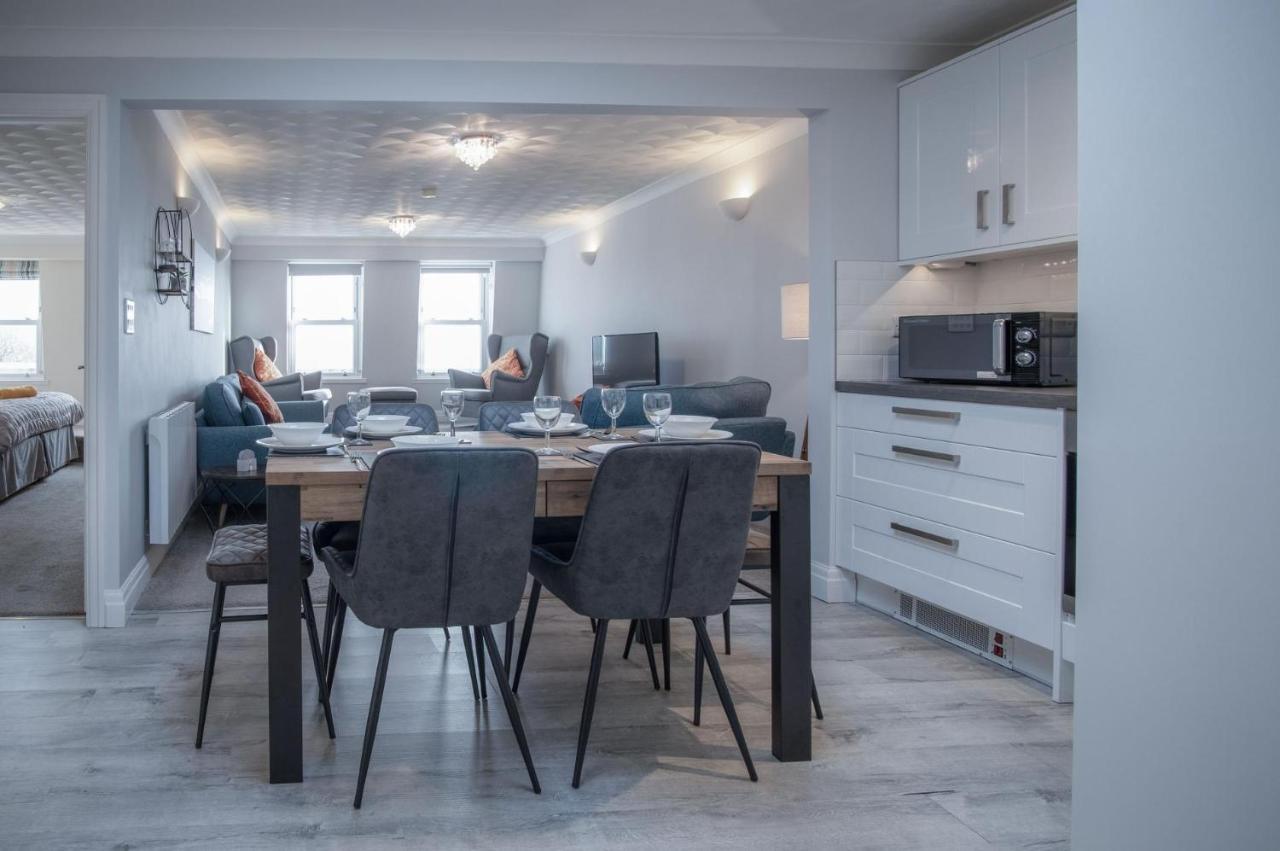 North Beach Heights - 2 Bedroom Penthouse - Tenby Exteriör bild
