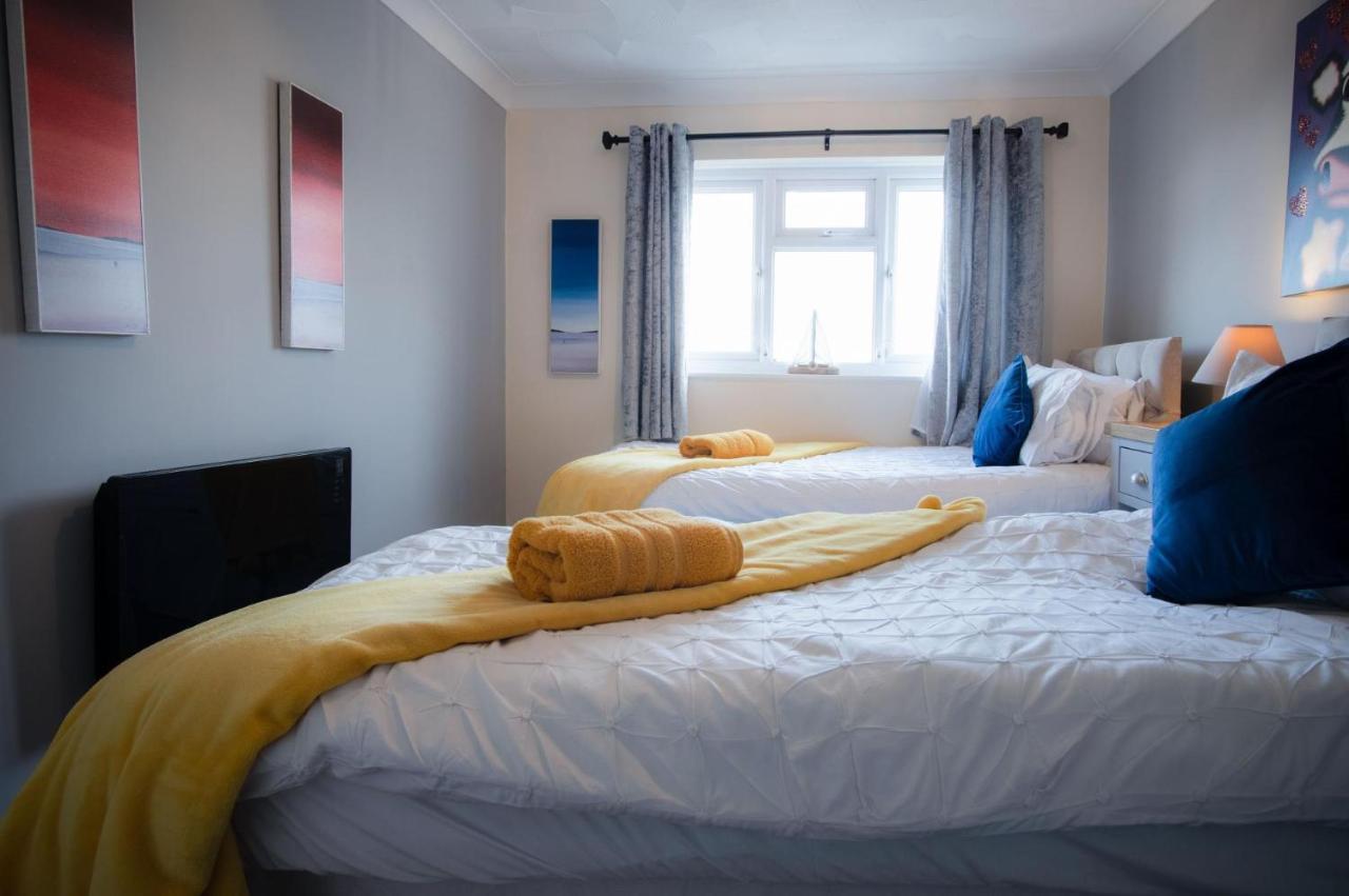 North Beach Heights - 2 Bedroom Penthouse - Tenby Exteriör bild