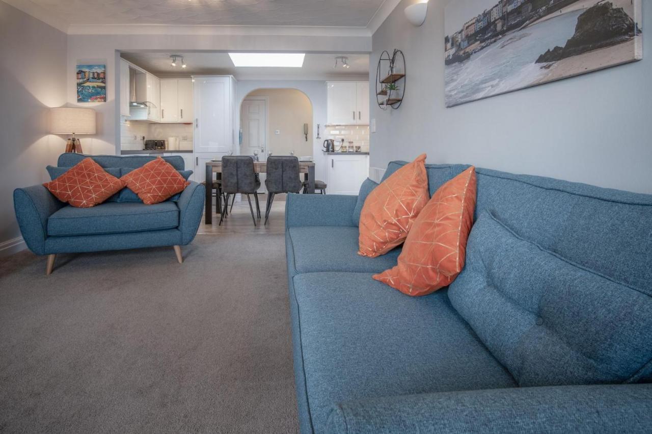 North Beach Heights - 2 Bedroom Penthouse - Tenby Exteriör bild