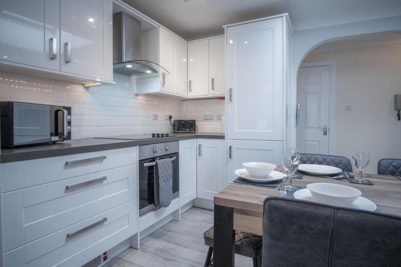 North Beach Heights - 2 Bedroom Penthouse - Tenby Exteriör bild