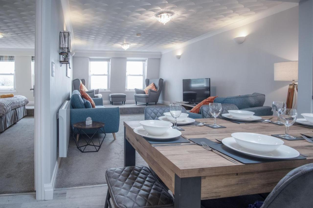 North Beach Heights - 2 Bedroom Penthouse - Tenby Exteriör bild